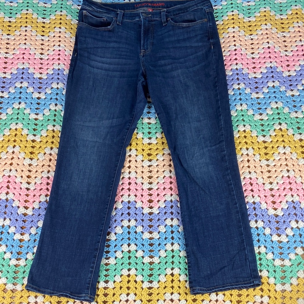 Lucky Brand Sweet Women's Dark Blue Straight Leg stretch Jeans size 14 mid rise